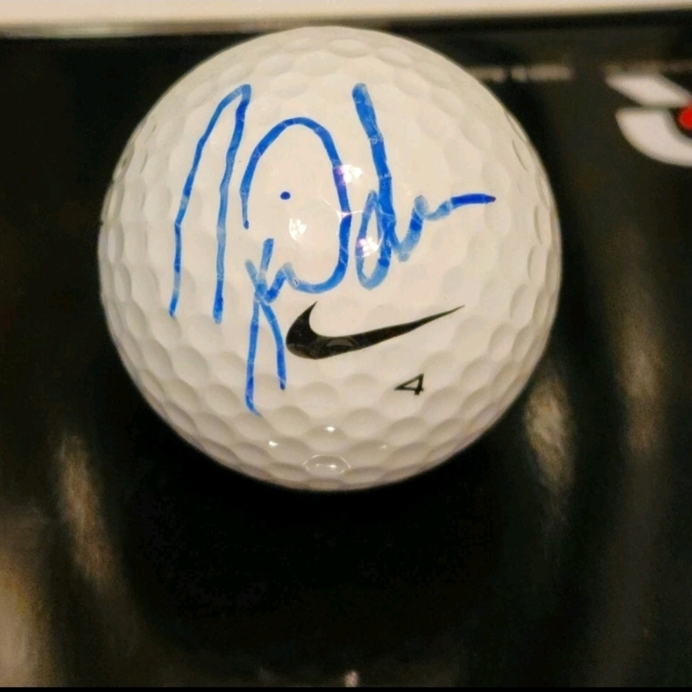 Nike White Golf Ball with Blue Tiger Woods Autograph
